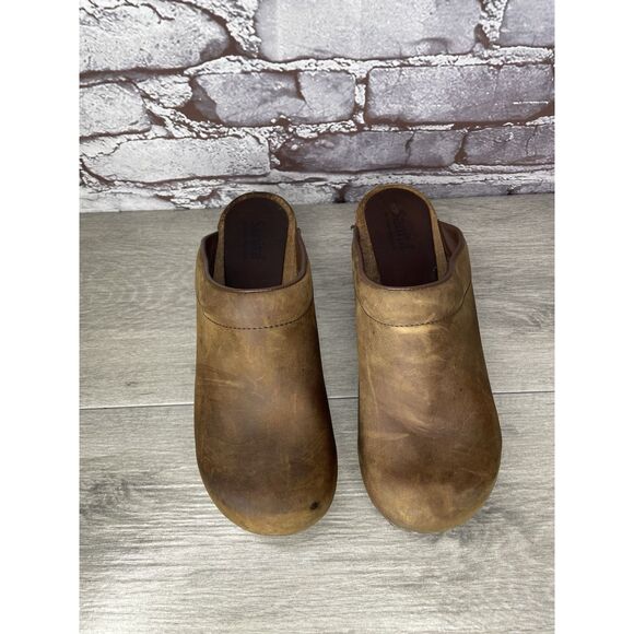 Sanita Brown Nubuck Leather Round Clogs Wooden Heel Shoes Women Sz 40EU/9.5M US - Picture 2 of 16